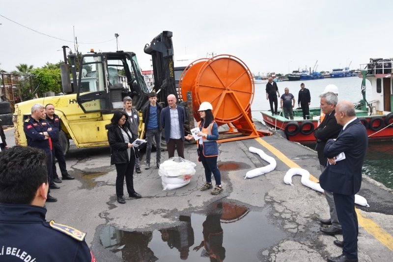 Deniz Kirliliğine acil müdahale hazırlığı… BOZHANE LİMANI’NDA TATBİKAT - 4