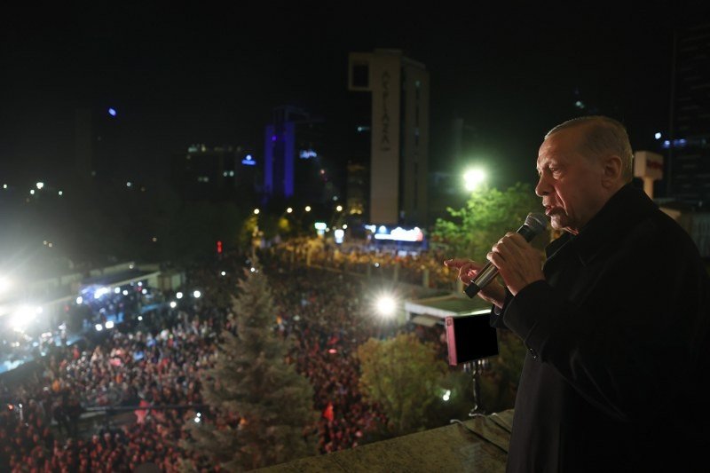 Erdoğan’dan balkon konuşması - 1