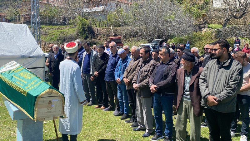 EREĞLİ’DE ÖLDÜRÜLEN KADIN KARABÜK’TE TOPRAĞA VERİLDİ - 1