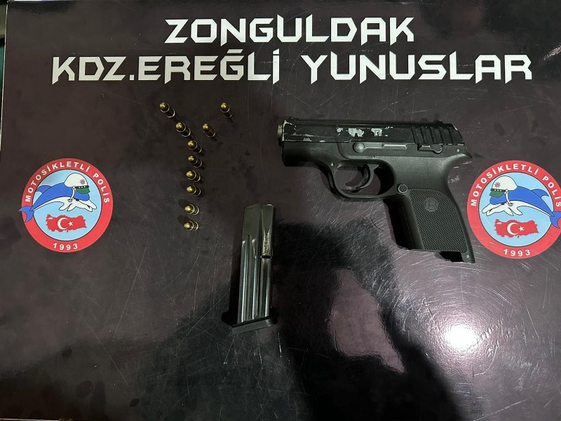 Karadeniz Ereğli’de aramalarda uyuşturucu ve ruhsatsız silah ele geçirildi... ÜÇ KİŞİ YAKALANDI  - 3