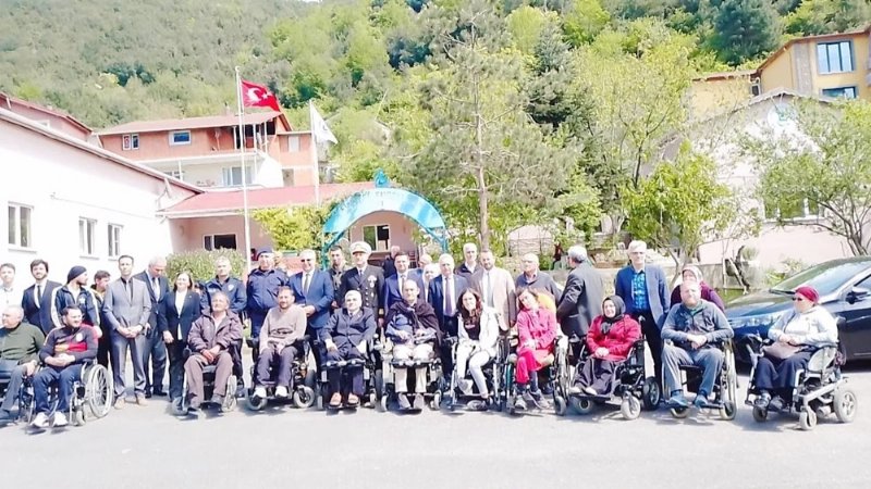 Karadeniz Ereğli’de Engelliler Haftası etkinlikleri... PROTOKOLDEN FİZİKSEL ENGELLİLER DERNEĞİ’NE ZİYARET - 5