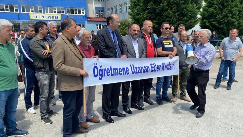 SENDİKALARDAN DARP EDİLEN ÖĞRETMENE DESTEK - 3