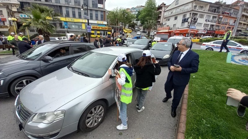 SÜRÜCÜLERE BROŞÜR VERDİLER - 2