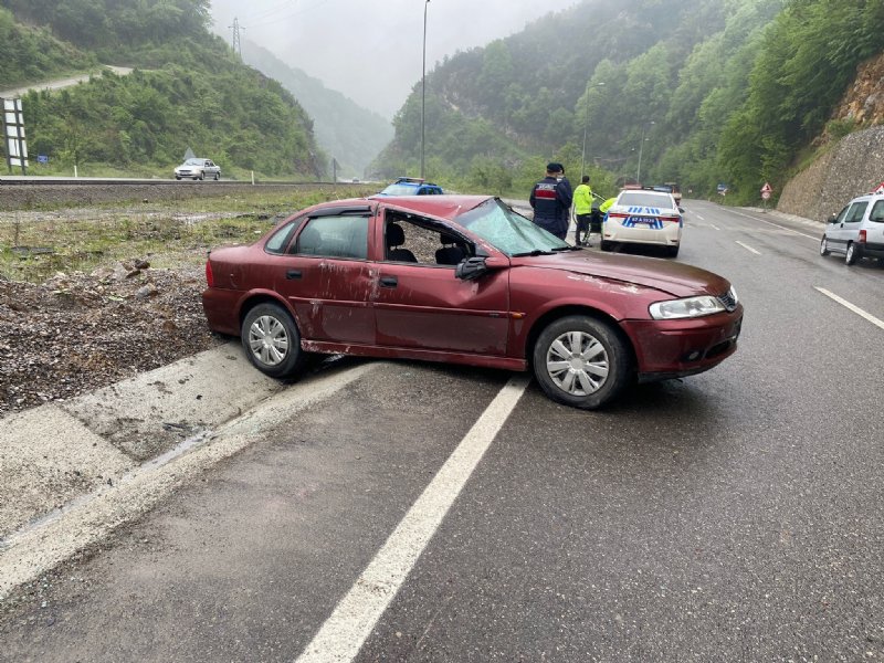 Trafik kazası: 2 yaralı  - 2