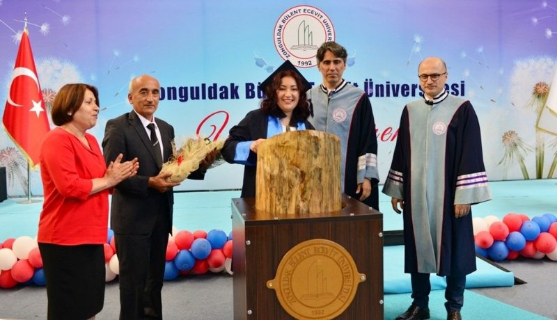 BEÜ Tıp Fakültesi’nde mezuniyet töreni... DOKTORLAR KEP ATTI - 4