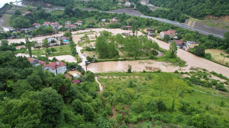 DERE TAŞTI, KÖPRÜ YIKILDI - 4