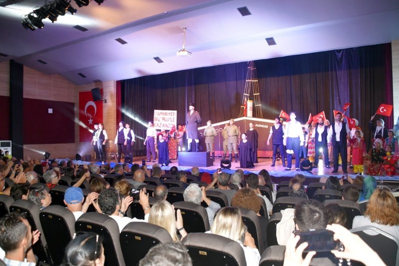 Ereğli’nin kurtuluşunun 103. Yılı etkinlikleri… Alesta Alemdar sahnelendi...“ALEMDAR’A İSTİKLAL MADALYASI İSTİYORUZ” - 1