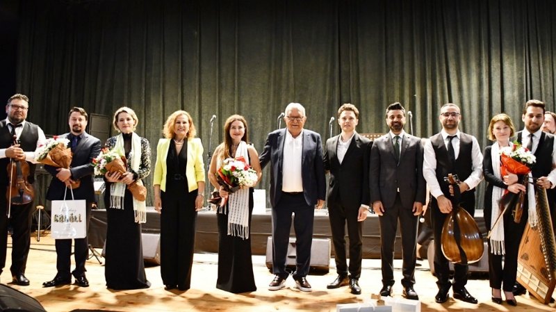  İBB Türk Sanat Müziği Topluluğu konseri ve sergilerle açıldı... AKM’YE YENİ SALON - 6