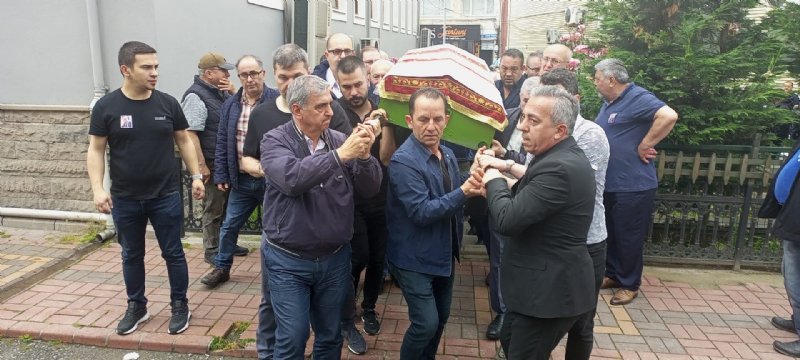 İYİ Partili eski yönetici ölü bulunmuştu… SON YOLCULUĞUNA UĞURLANDI - 4