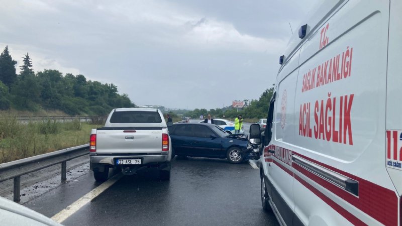 Kaza TEM Otoyolu’nu kapattırdı… 14 ARAÇ BİRBİRİNE GİRDİ, 6 YARALI - 7