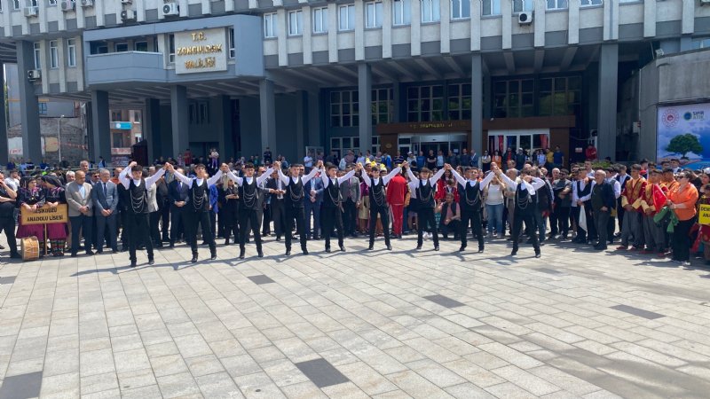 Okullar arası Halk Oyunları Türkiye Şampiyonası açılış töreni… 22 İLDEN 350 SPORCU KATILACAK - 2