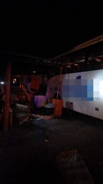 Yolcu otobüsü ile otomobil çarpıştı: 2 ÖLÜ, 2 YARALI - 8