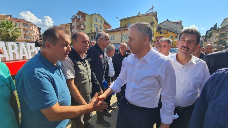 BAKAN YERLİKAYA, ÇAYCUMA’DA SEL FELAKETİNİ İNCELEDİ - 2