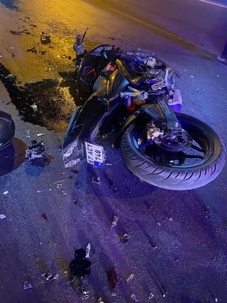 MOTOSİKLET SÜRÜCÜSÜNÜN DURUMU AĞIR! - 2