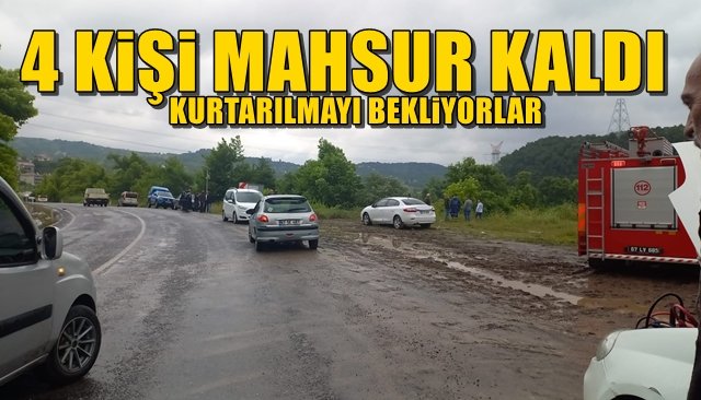 Sel yüzünden mahsur kaldılar...KURTARILMAYI BEKLİYORLAR