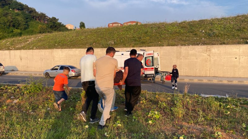 Takla atan araçta, 4 kişi yaralandı - 2