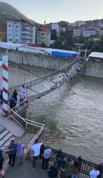 YIKILDI-YIKILACAK KÖPRÜYE ÇIKTI! - 1