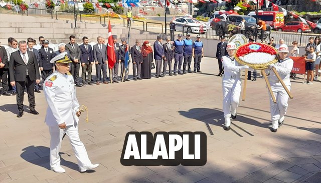 ALAPLI’DA ZAFER BAYRAMI KUTLANDI 