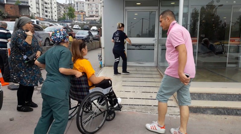 İŞ MAKİNESİ İLE HALK OTOBÜSÜ ÇARPIŞTI! - 7