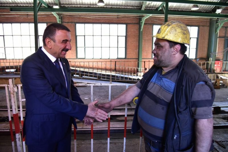 ZONGULDAK VALİSİ MADENCİLERLE KONUŞTU - 4