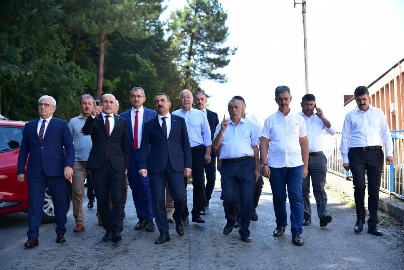ZONGULDAK VALİSİ MADENCİLERLE KONUŞTU - 6