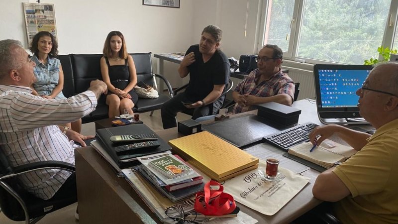 SESLİ: “SEÇİME GİRİYORUM VE BİR PARTİM VAR” - 3