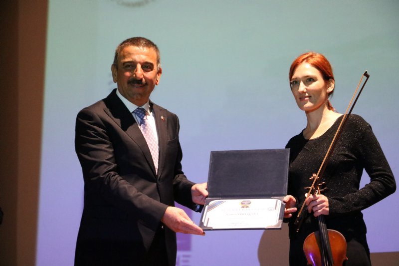 ULUSLARARASI 1. DENİZCİLİK VE LOJİSTİK KONGRESİ - 4