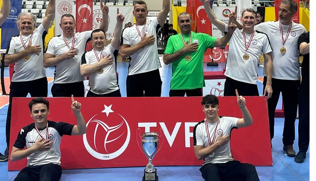 BİZİMKİLER YİNE ŞAMPİYON