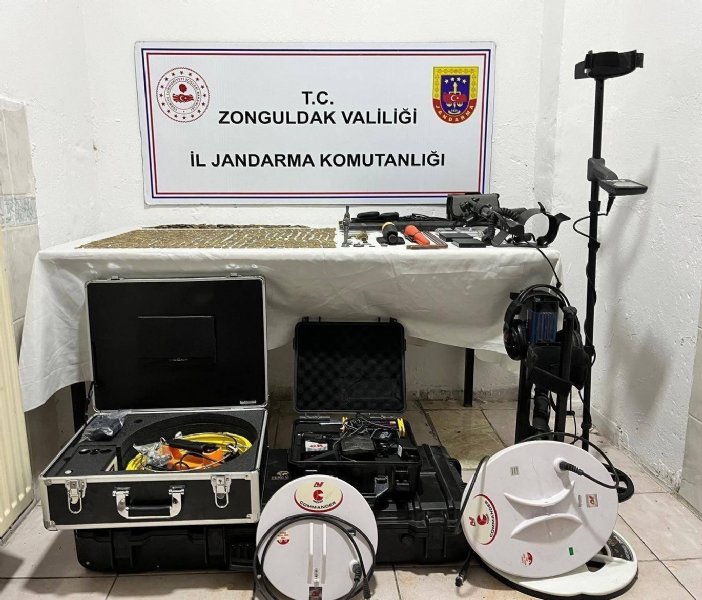 JANDARMADAN BÜYÜK OPERASYON: ÇOK SAYIDA TARİHİ ESER ELE GEÇİRİLDİ - 1
