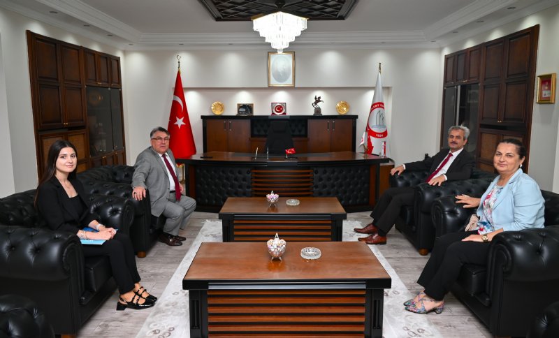 REKTÖR ÖZÖLÇER, AMELEBİRLİĞİ BAŞKANI KÖKTÜRK’Ü KABUL ETTİ - 1