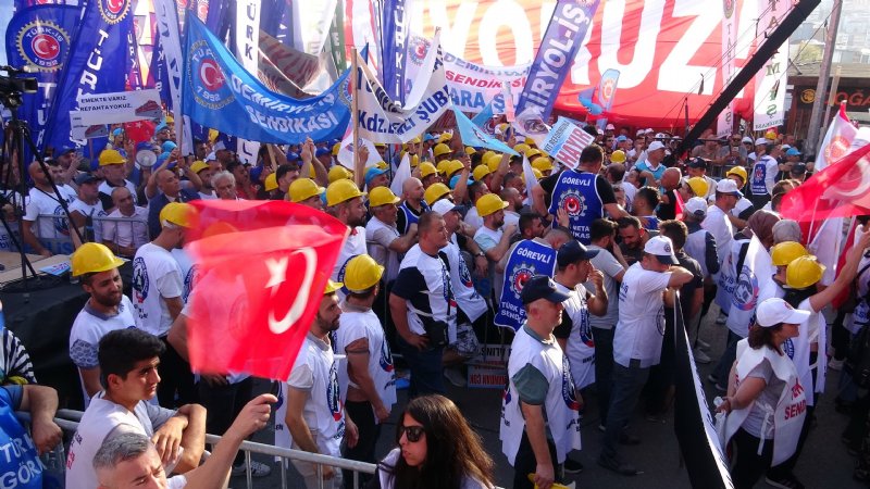 TÜRK-İŞ ZONGULDAK´TA ´´ZORDAYIZ, GEÇİNEMİYORUZ´´ MİTİNGİ YAPTI - 4
