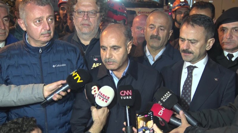 Çöken binada annenin de cansız bedenine ulaşıldı - 3