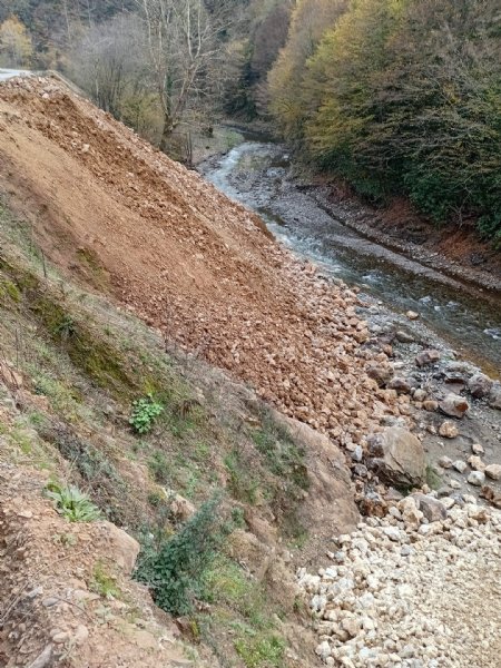 DERE YATAKLARINA ATIK VE MOLOZ DÖKÜLÜR MÜ? - 3