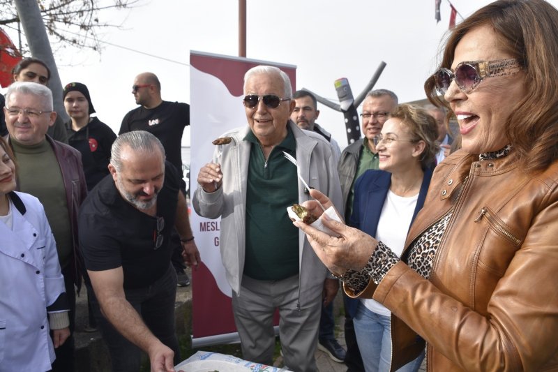 HAMSİLİ SUŞİ, HAMSİLİ MAKARNA VE HAMSİLİ KÖFTE... - 2