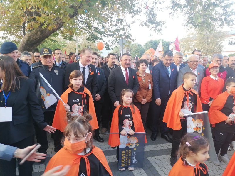 KALBİ AYNI UMUTLA ATAN  ÇOCUKLAR İÇİN YÜRÜNDÜ - 2