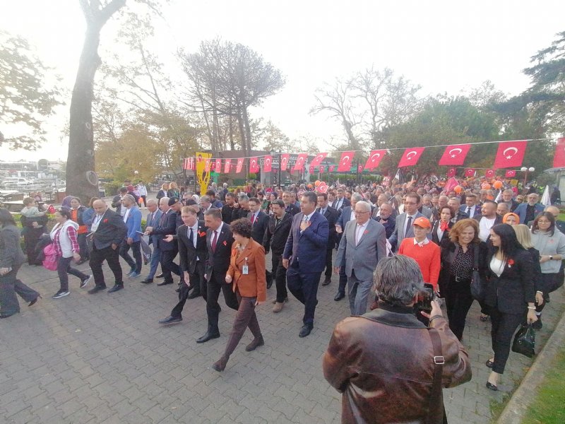 KALBİ AYNI UMUTLA ATAN  ÇOCUKLAR İÇİN YÜRÜNDÜ - 5