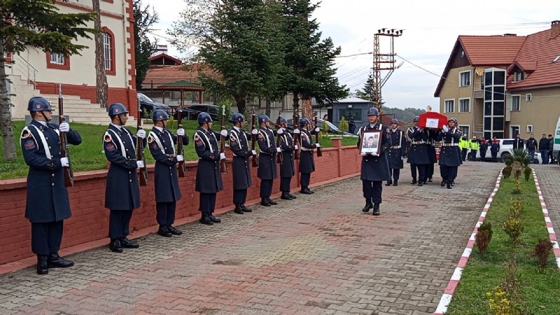 KALBİNE YENİK DÜŞEN JANDARMA PERSONELİNE SON GÖREV - 2