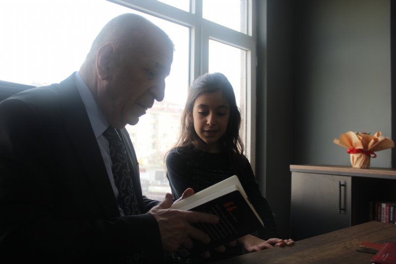 ÖZDAĞ’DAN CUMHURİYET TANIMI! - 10