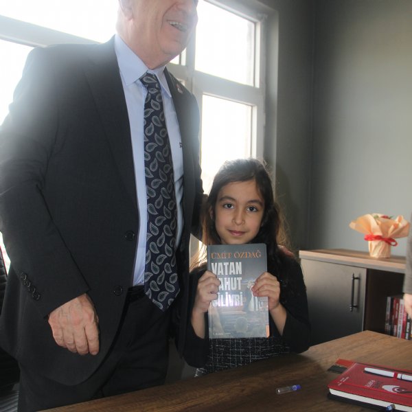 ÖZDAĞ’DAN CUMHURİYET TANIMI! - 11