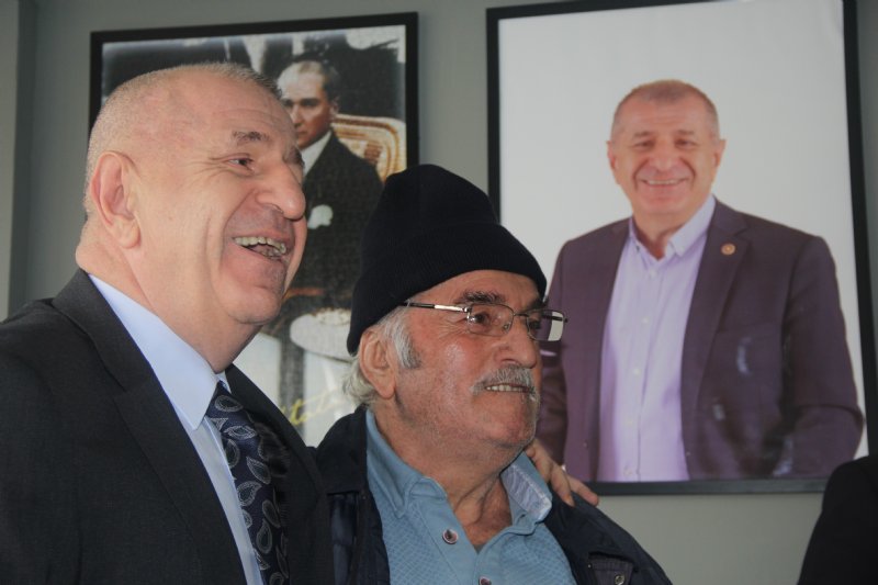 ÖZDAĞ’DAN CUMHURİYET TANIMI! - 8