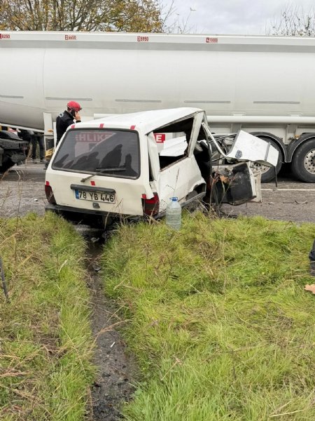 FECİ KAZA: 1 ÖLÜ, 2 YARALI - 3