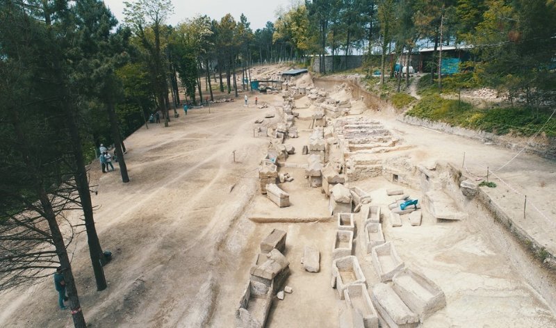 KARADENİZ BÖLGESİ´NİN EN BÜYÜK MEZARLIK ALANI BULUNDU - 1