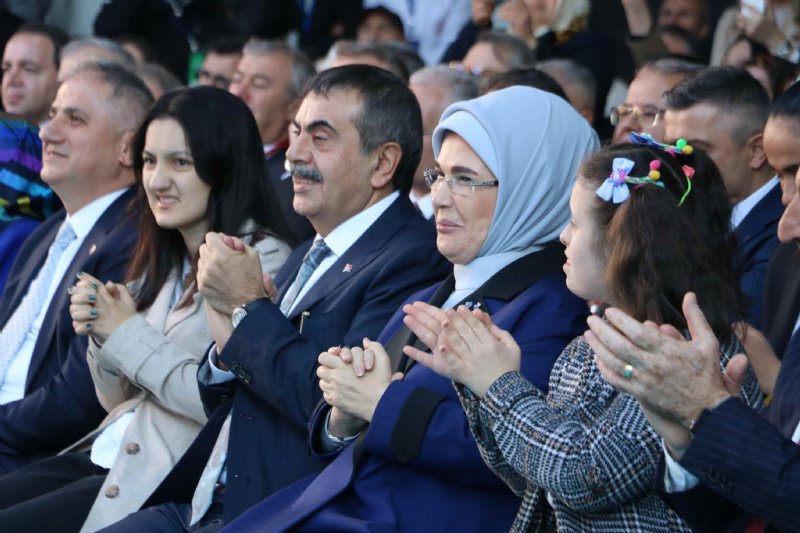 ÖZEL GEREKSİNİMLİ ÇOCUKLAR İÇİN TARİHİ BİR ADIM - 2