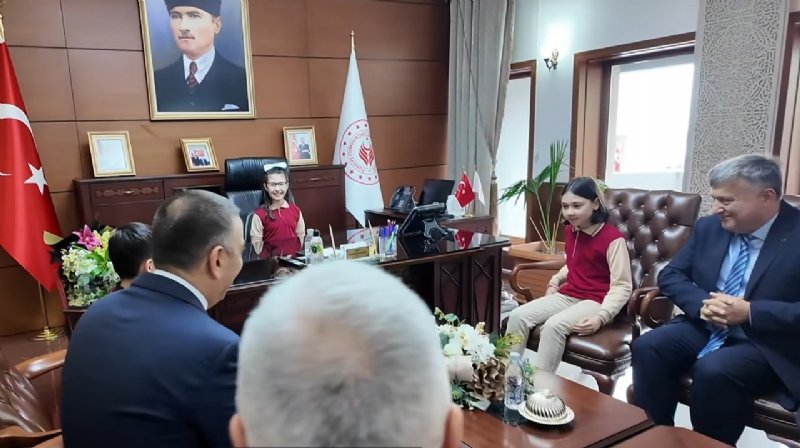KİMLER HANGİ KOLTUKLARA OTURDU? - 3