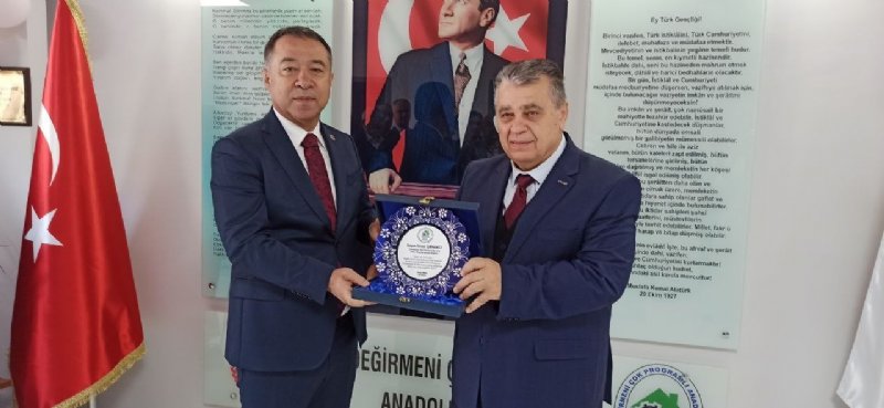 PROTOKOL ÜYELERİ VE EĞİTİMCİLER KÜTÜPHANE AÇILIŞINDA - 1