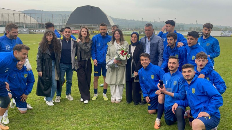 YEŞİL SAHADA EVLİLİK TEKLİFİ - 2