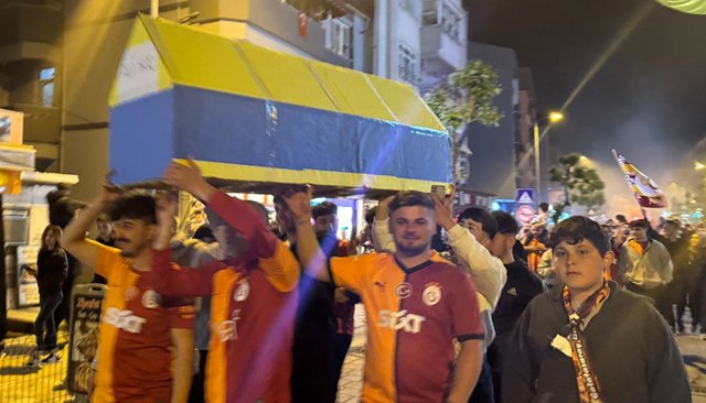 5 YILDIZLI ŞAMPİYONLUK COŞKUSU