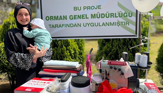 ORMAN KÖYLÜSÜ  KADINLARA  DİKİŞ MAKİNESİ