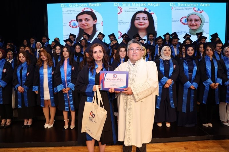 BEUN DİŞ HEKİMLİĞİ’NDE MEZUNİYET COŞKUSU - 1