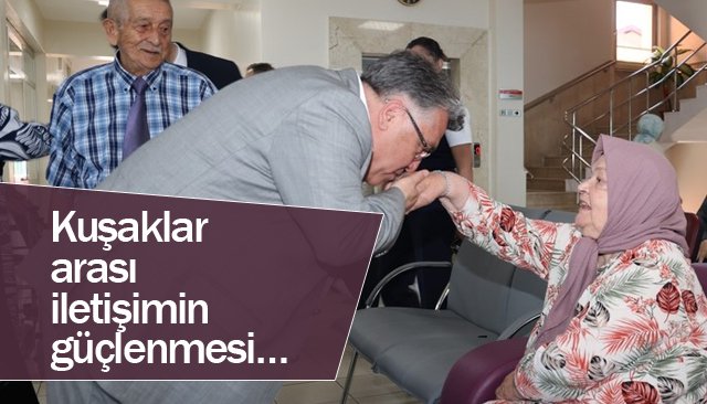 HUZUREVİ SAKİNLERİNİN  BAYRAMINI KUTLADI